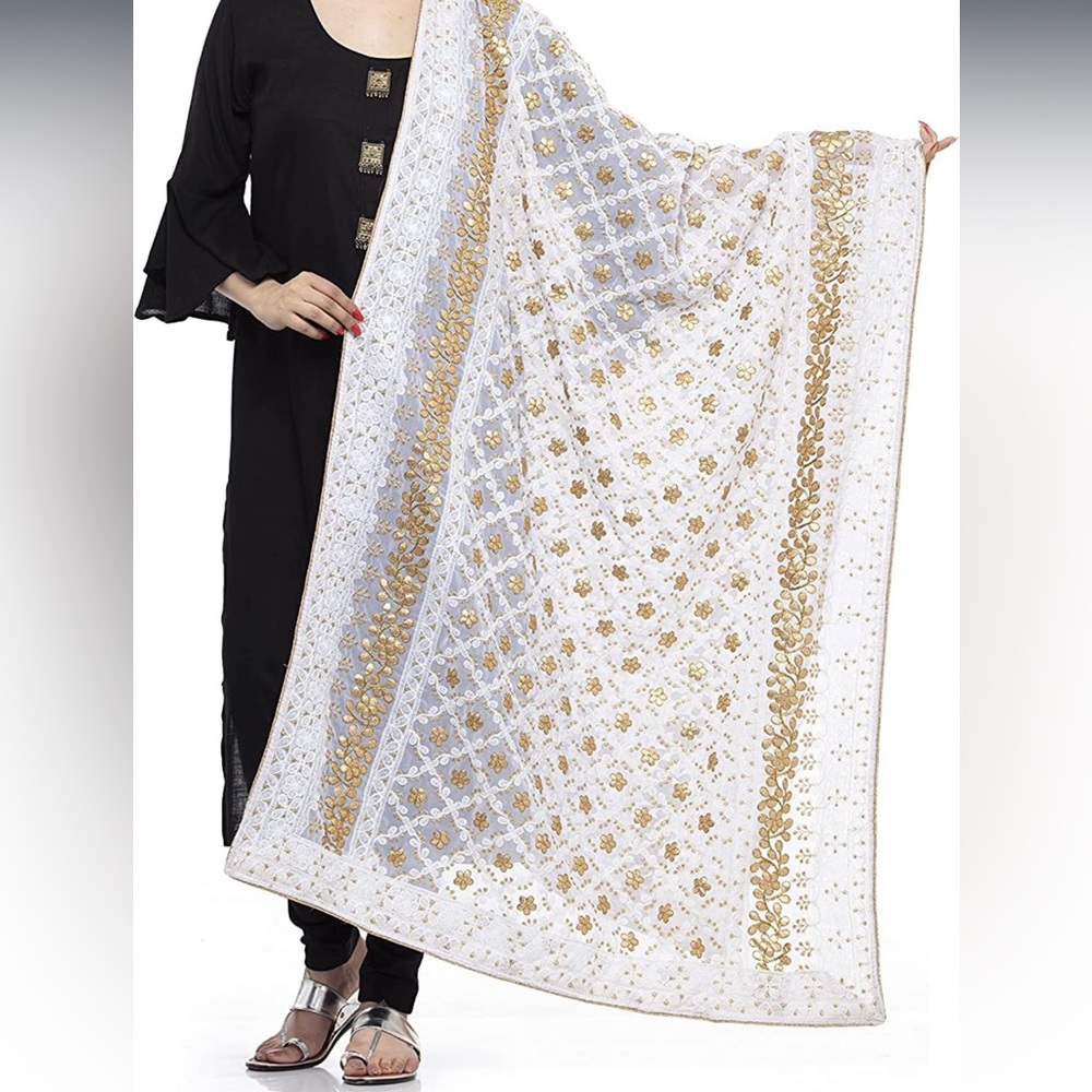 Lucknowi Embroidery dupatta - Picture 2 of 4